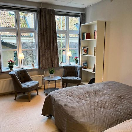 Bed and Breakfast Apothekergaarden Stege Stuen Mod Gardhaven Экстерьер фото