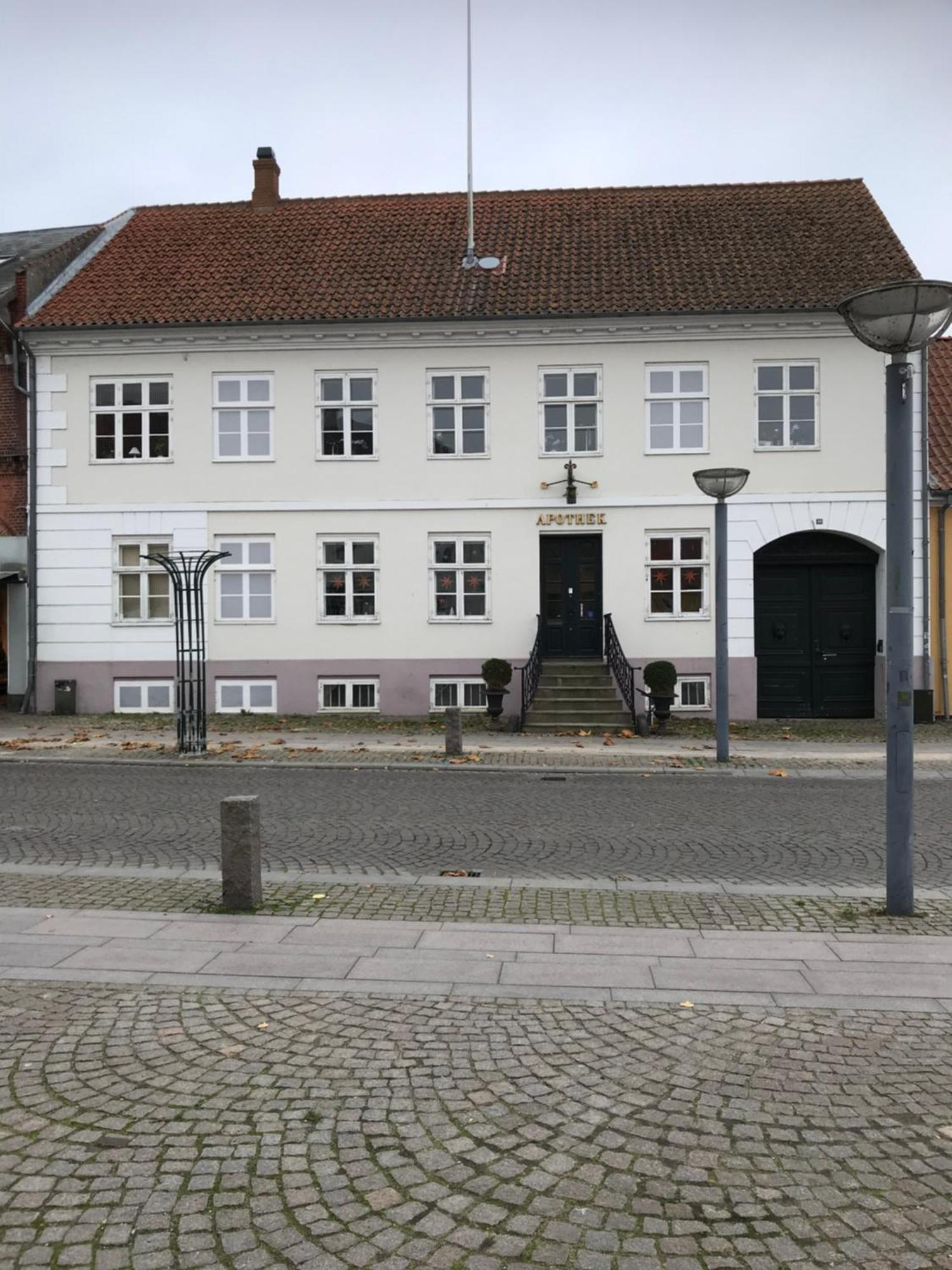 Bed and Breakfast Apothekergaarden Stege Stuen Mod Gardhaven Экстерьер фото